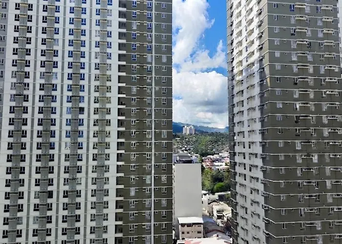 Nash's Crib — 17f Mountain View *